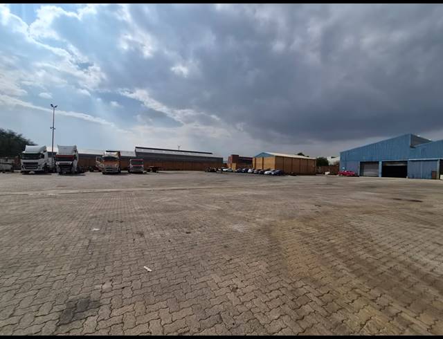 5,000M² INDUSTRIAL YARD TO LET IN WADEVILLE